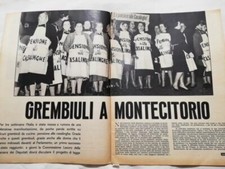 Casalinghe Davanti Al