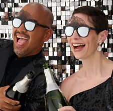 Occhiali da sole da corsa nuovi con scatola Goodr Happy New Year Hangover Party Disco neri scintillanti