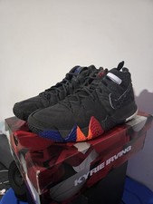 Nike Kyrie 4 Anno della