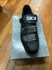 Scarpe da ciclismo su strada
