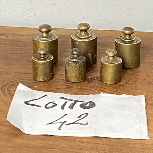 Lotto antichi pesi in - -,
