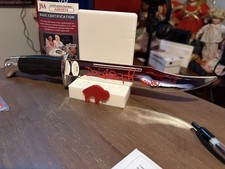 Coltello replica autografato
