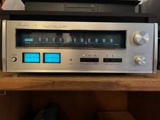 Accuphase T-101 FM Tuner