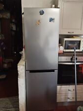 Vendo frigorifero causa sgombero appartamento prezzo trattabile .