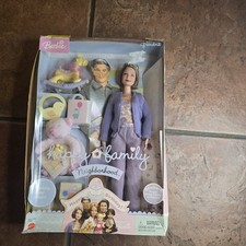 Nuova Barbie Happy Family