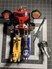 Mighty Morphin Power Rangers Legacy Collection Dino Megazord