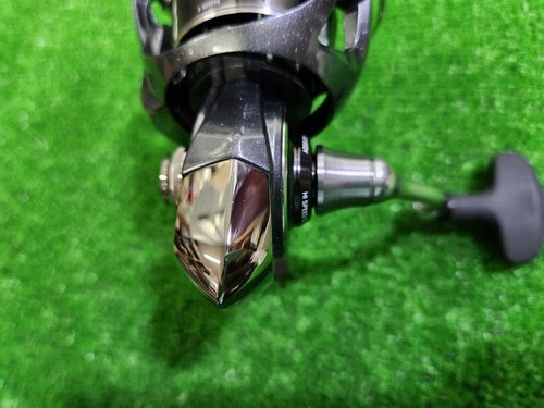 Daiwa 24luvias lt2500 h - pc, lt2500-h