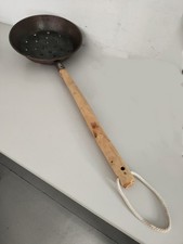 Padella in Metallo per Cuocere le Castagne con Manico in Legno