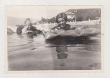 Due abbastanza attraente