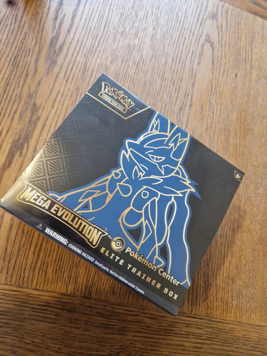 Pokemon center lucario - pokemon,