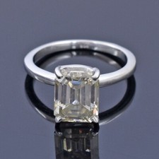 Anello solitario certificato