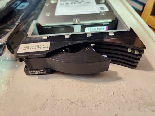 Ibm ultra320 scsi - 73,4, gb