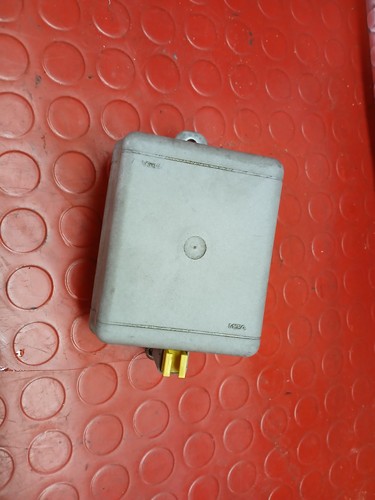 Scatola porta fusibili - porta,