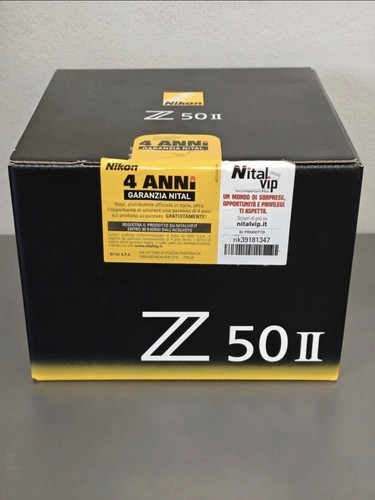 Nikon z50 solo - nikon,