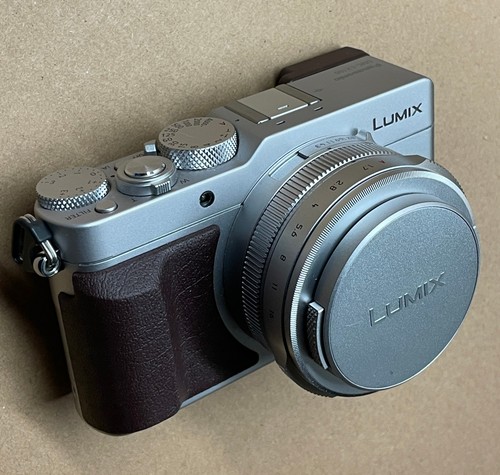 Lumix lx100 camera silver - camera,