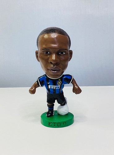 Figurina prostar non - figurina,