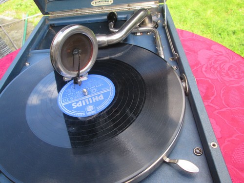 Hmv gramophone model 101 - model,