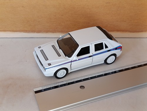 Lancia delta evoluzione - delta, hf