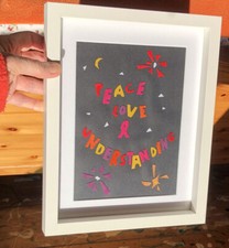 Quadro collage con - , cornice