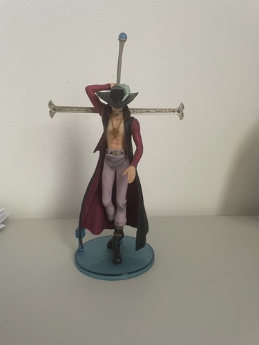 Drakul mihawk action figure - mihawk,