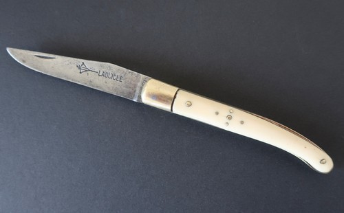 Ancien couteau pliant - , laguiole