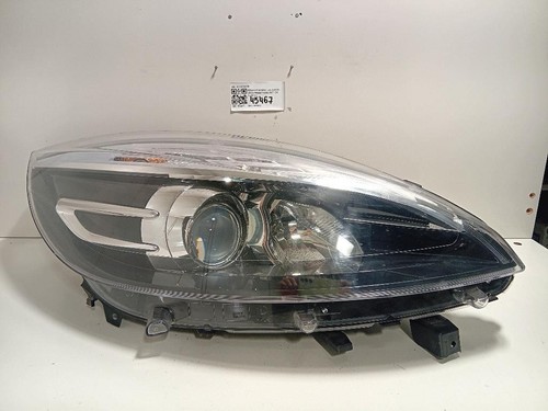 Front headlight right xenon - front,
