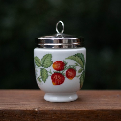 Royal worcester jumbo egg - royal,