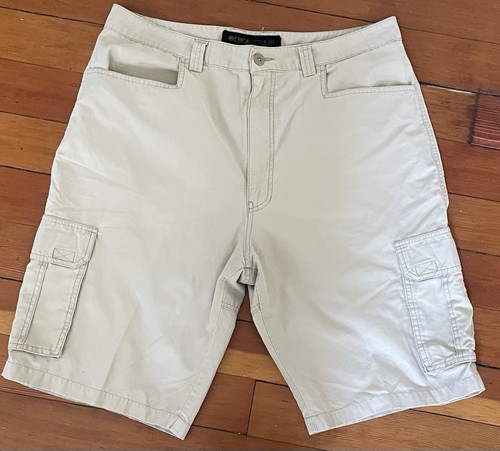 Pantaloncini cargo skateboard