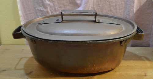 Vecchia pentola per - pentola,