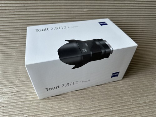 Carl zeiss touit 12mm - zeiss, f2.8