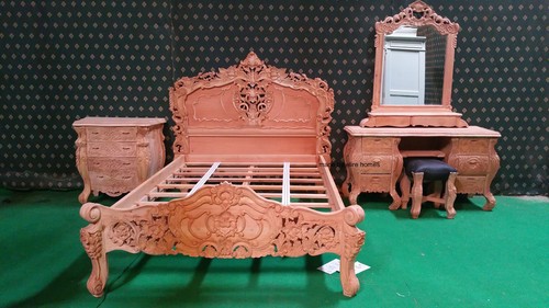 Set rococò grezzo