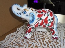 Elefante In ceramica dipinta a