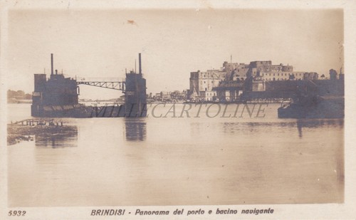Brindisi panorama dal porto - brindisi,