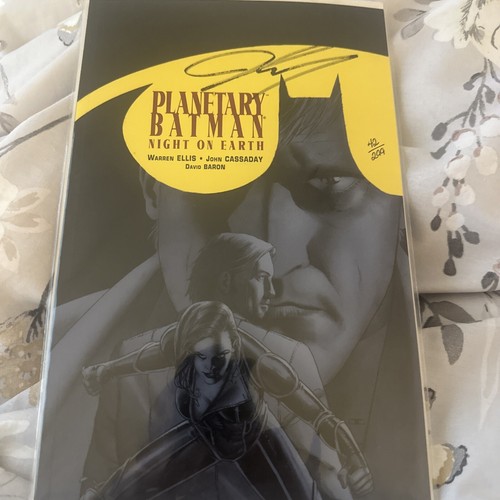 Planetary batman night - night, on