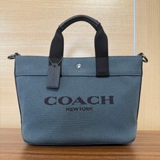 Borsa da polso firmata Coach