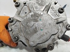 038145209M pompa vuoto per VOLKSWAGEN GOLF V BERLINA (1K1) GT SPORT dmuap1821276