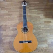Chitarra classica TAKAMINE