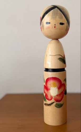Kokeshi bambola kimono donna