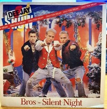 BROS CAT AMOUNG THE PIGEONS /