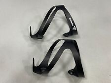 Schmolke TLO Gabbia per Bottiglie Acqua in Carbonio (Edizione Nera, Edizione Bianca)