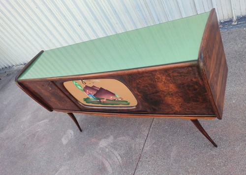 Mobile vintage sideboard