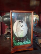 Uovo vintage dipinto a mano divinità orientale luna teca in vetro e legno