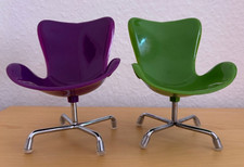 2 sedie in miniatura viola