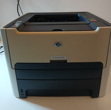 HP LaserJet 1320 A4 stampante USB desktop compatta, usata, si accende - venduta come da foto