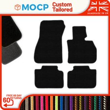 Tappetini auto per adattarsi a