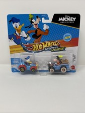 Hot Wheels RacerVerse Paperino