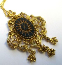 Super Grand pendentif collier couleur or pampille porte chance bijou vintage 442