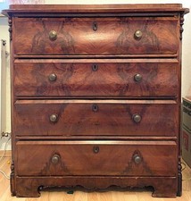 Cassettiera antica in radica