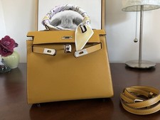 Borsa a tracolla in pelle con