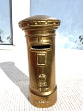 VINTAGE SOLID BRASS POST